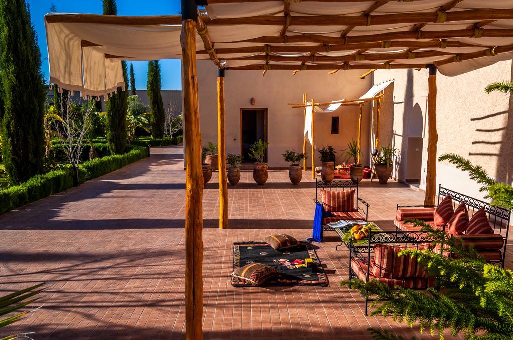 Riad Sougtani Tazrou المظهر الخارجي الصورة
