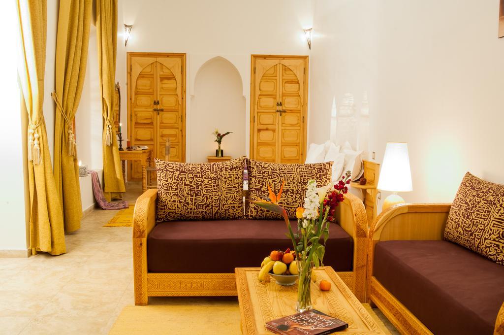 Riad Sougtani Tazrou المظهر الخارجي الصورة